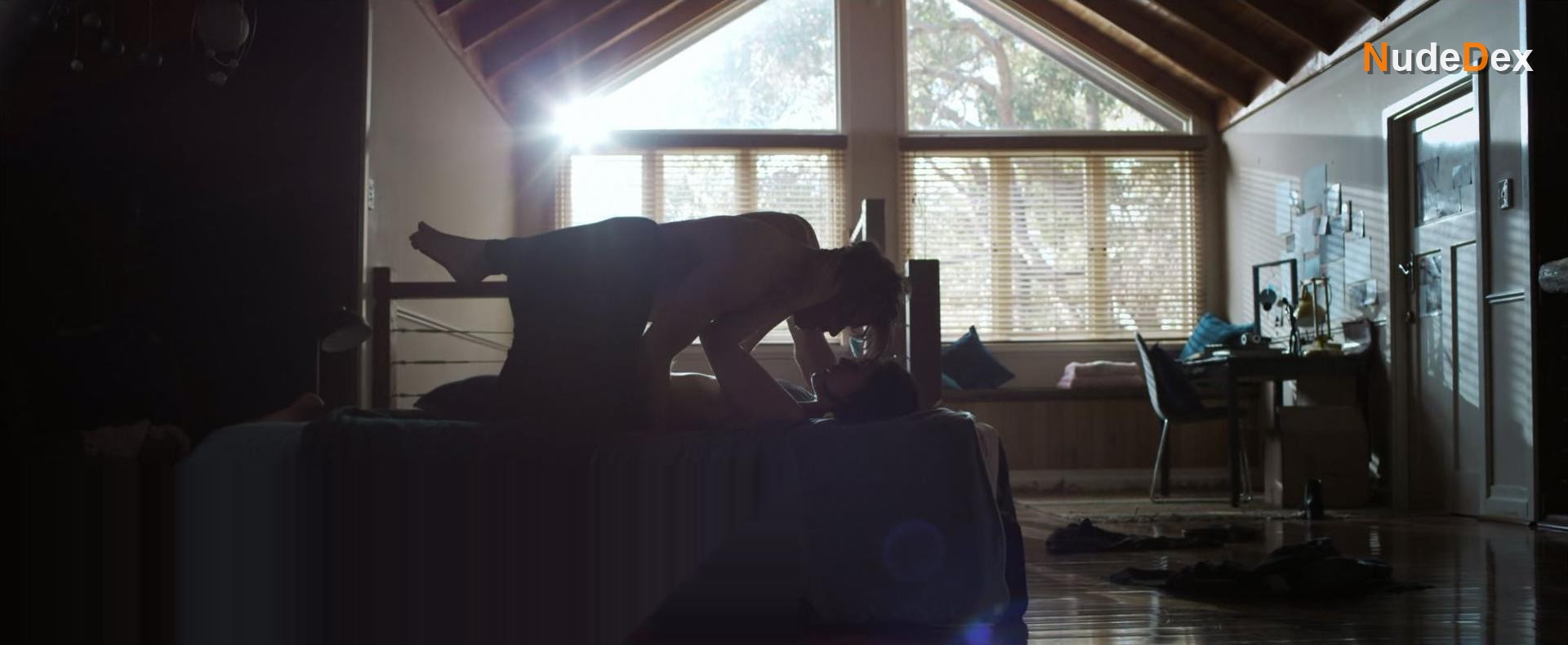 Jessica De Gouw in Otherlife, photo 33