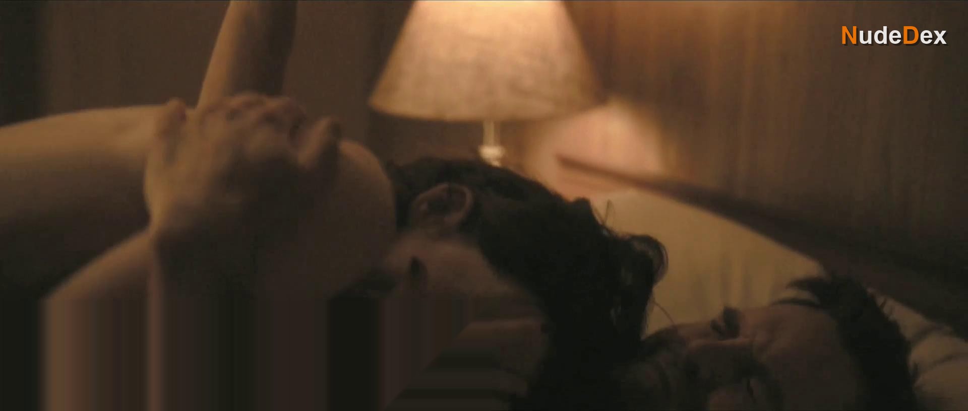 Jessica De Gouw in Sunny Nights, photo 1