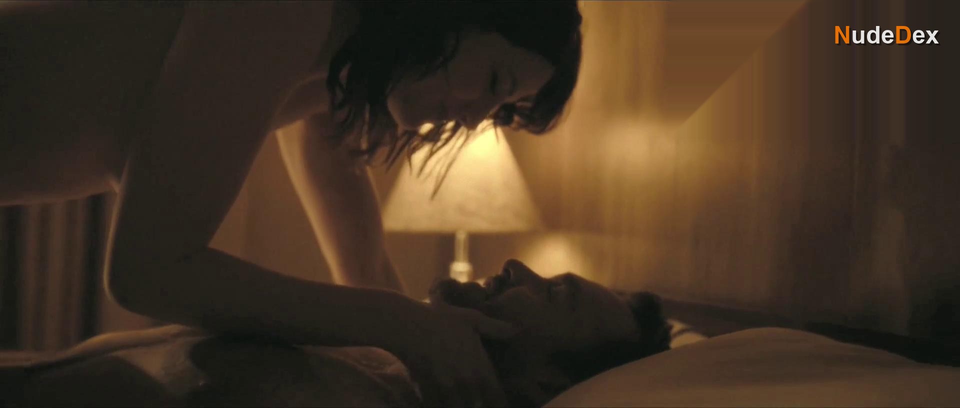 Jessica De Gouw in Sunny Nights, photo 4