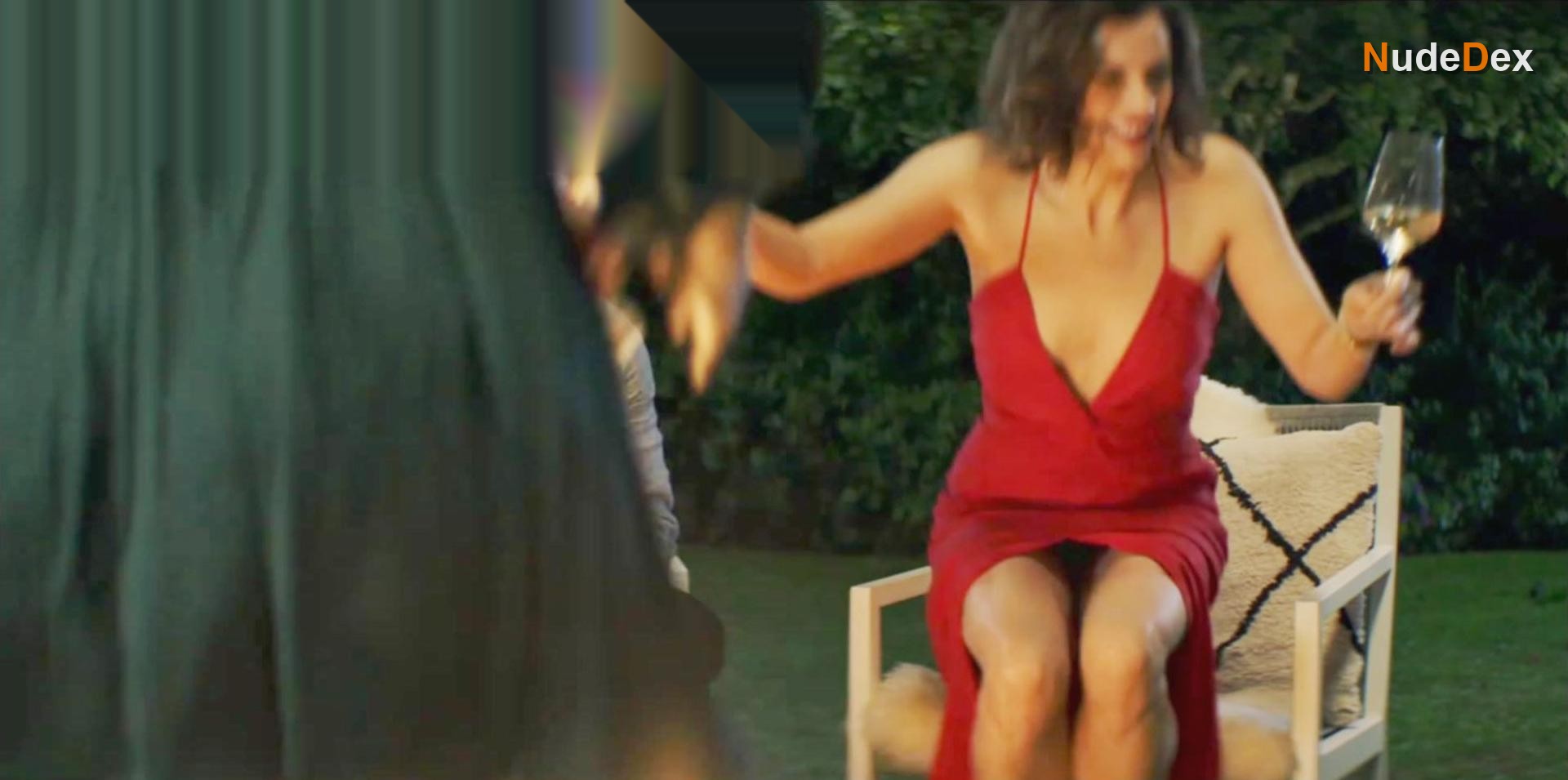 Jessica De Gouw in The Couple Next Door, photo 5