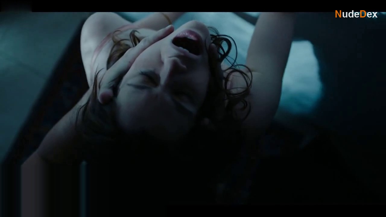Jessica De Gouw in The Secrets She Keeps, photo 3