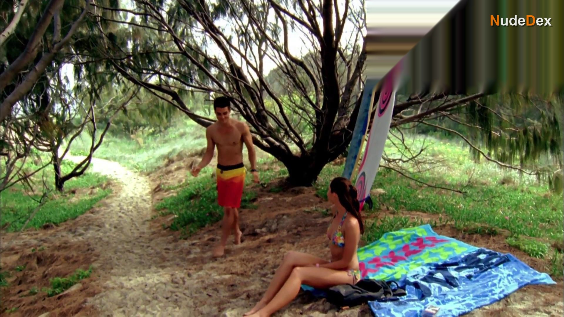 Jessica Green in Alien Surf Girls, photo 11