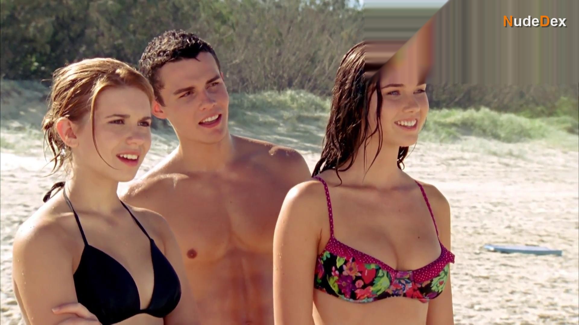 Jessica Green in Alien Surf Girls, photo 21