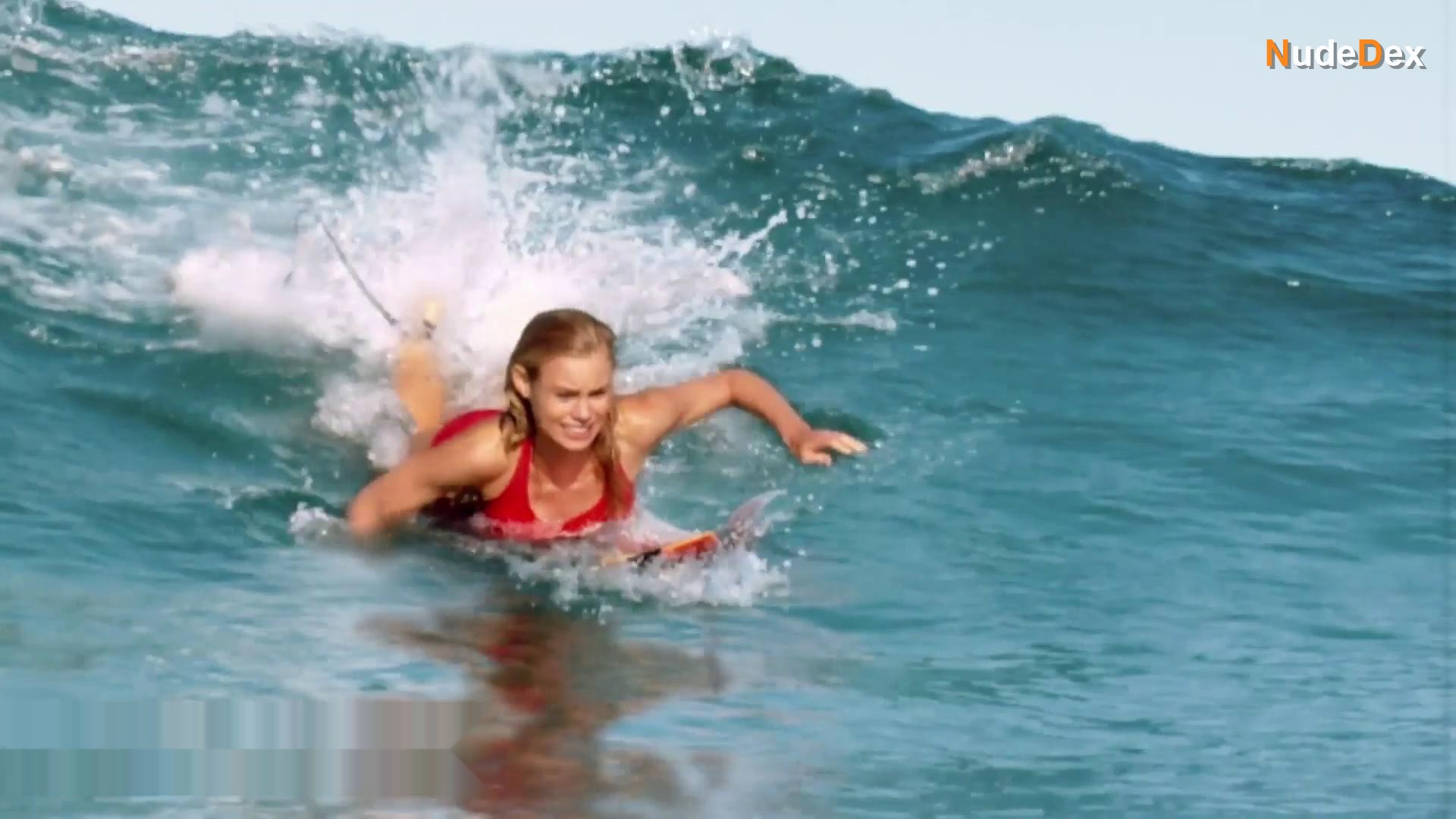 Jessica Green in Alien Surf Girls, photo 34