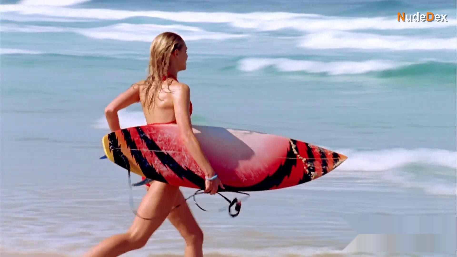Jessica Green in Alien Surf Girls, photo 39