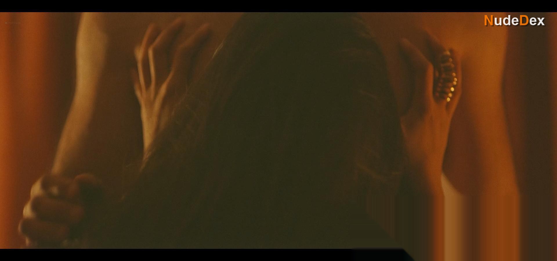 Jessica Jade Andres in Malibu Road, photo 7