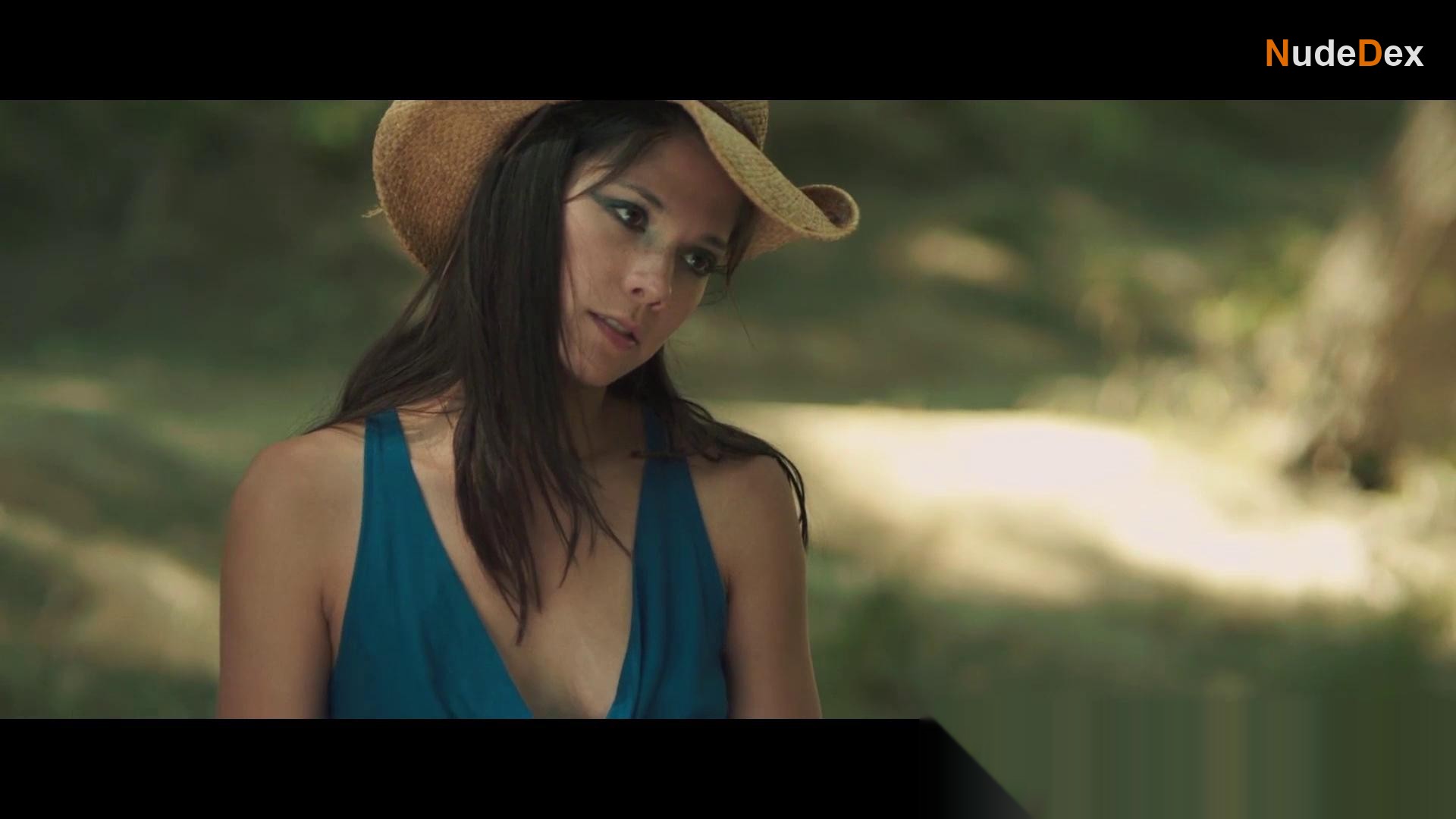 Jessica Jade Andres in Malibu Road, photo 18