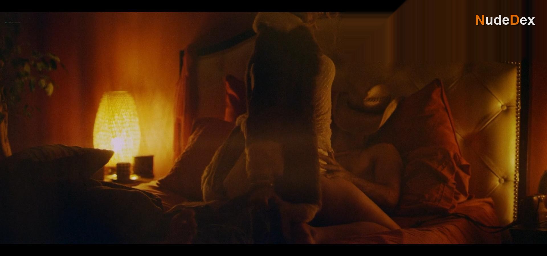 Jessica Jade Andres in Malibu Road, photo 20