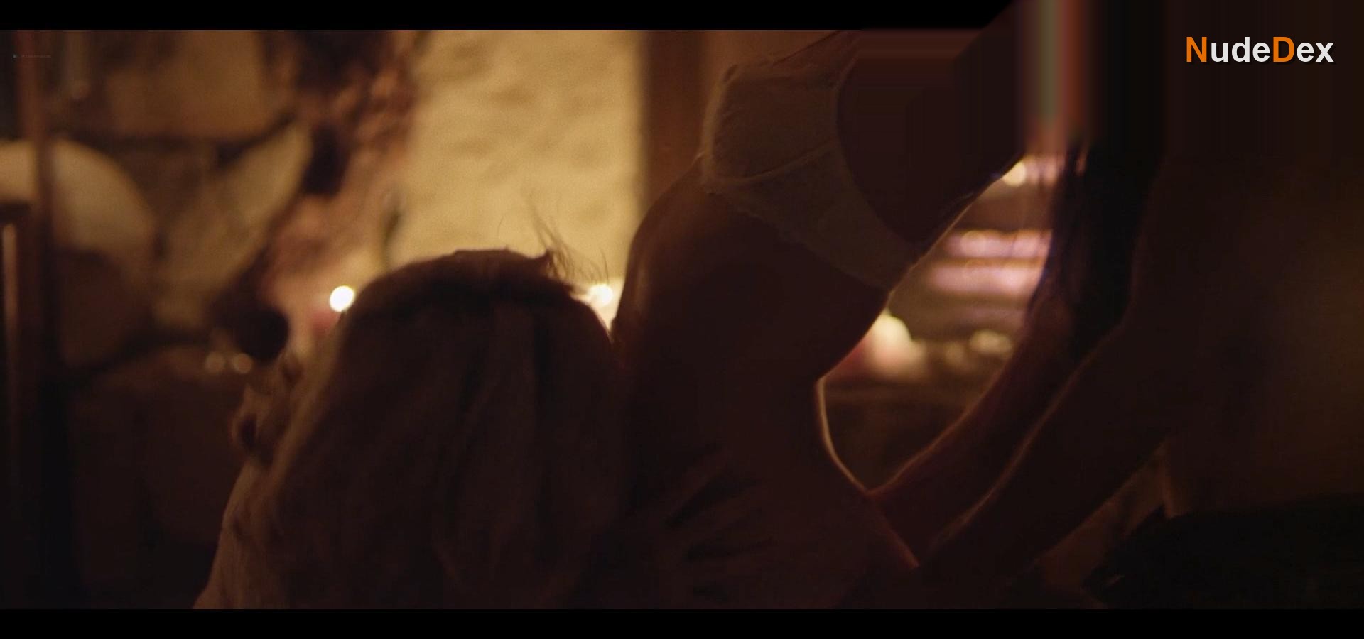 Jessica Jade Andres in Malibu Road, photo 23