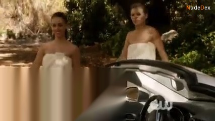 Jessica Lowndes in 90210, photo 2