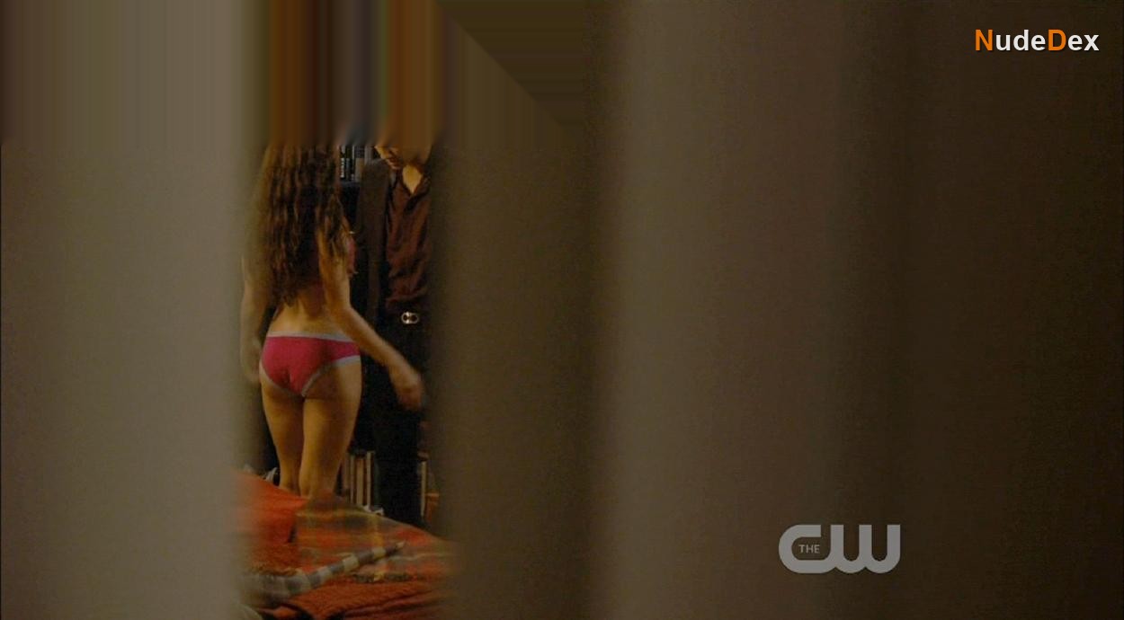 Jessica Lowndes in 90210, photo 12