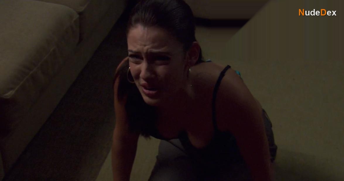 Jessica Lowndes in To Have And To Hold, photo 2