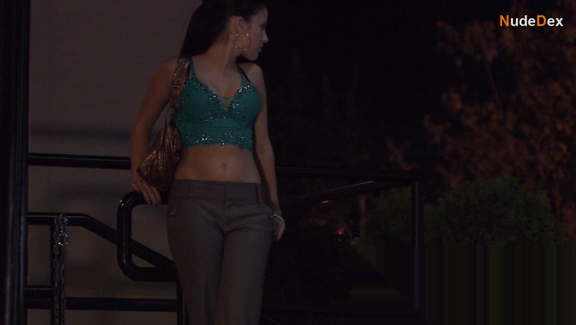 Jessica Lowndes in To Have And To Hold, photo 5