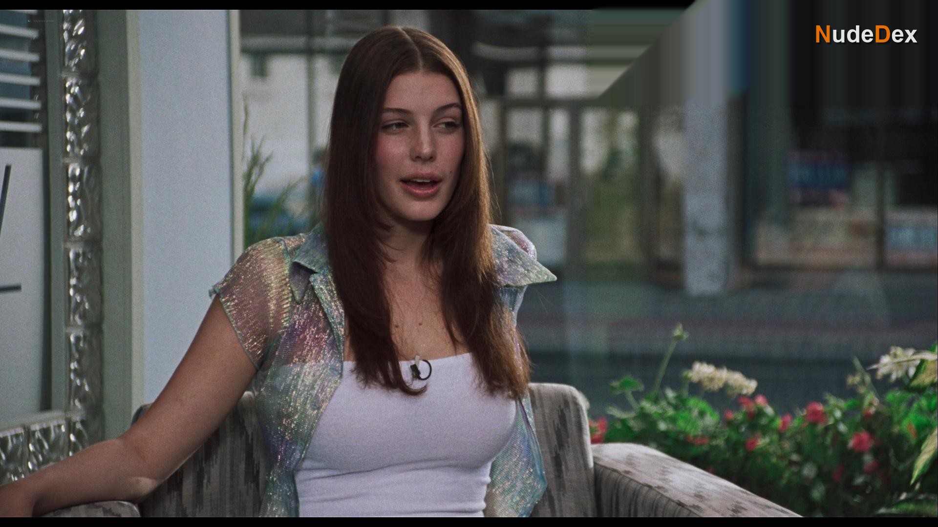 Jessica Pare in Stardom, photo 5