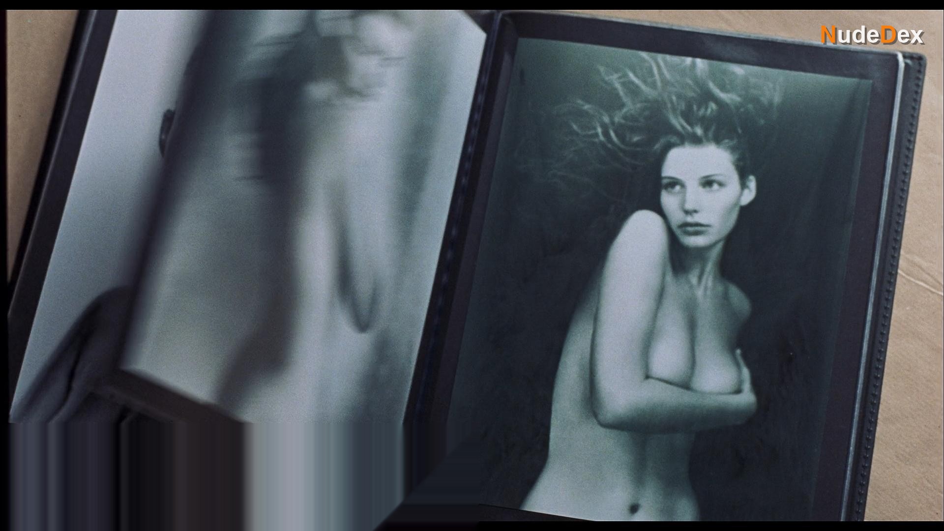Jessica Pare in Stardom, photo 19
