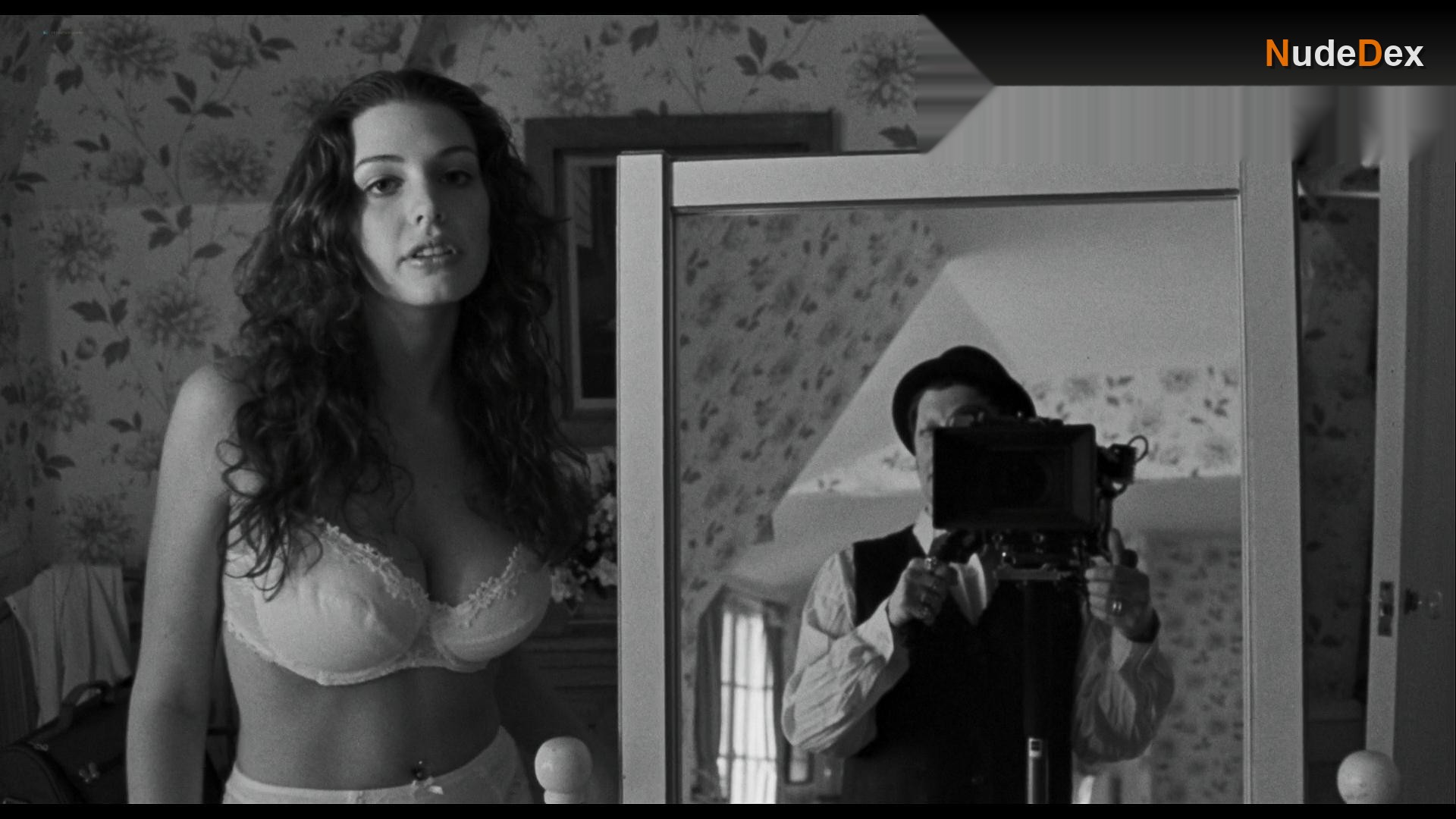 Jessica Pare in Stardom, photo 24