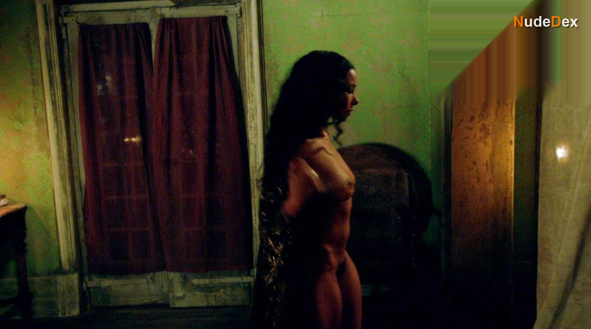 Jessica Parker Kennedy in Black Sails, photo 39
