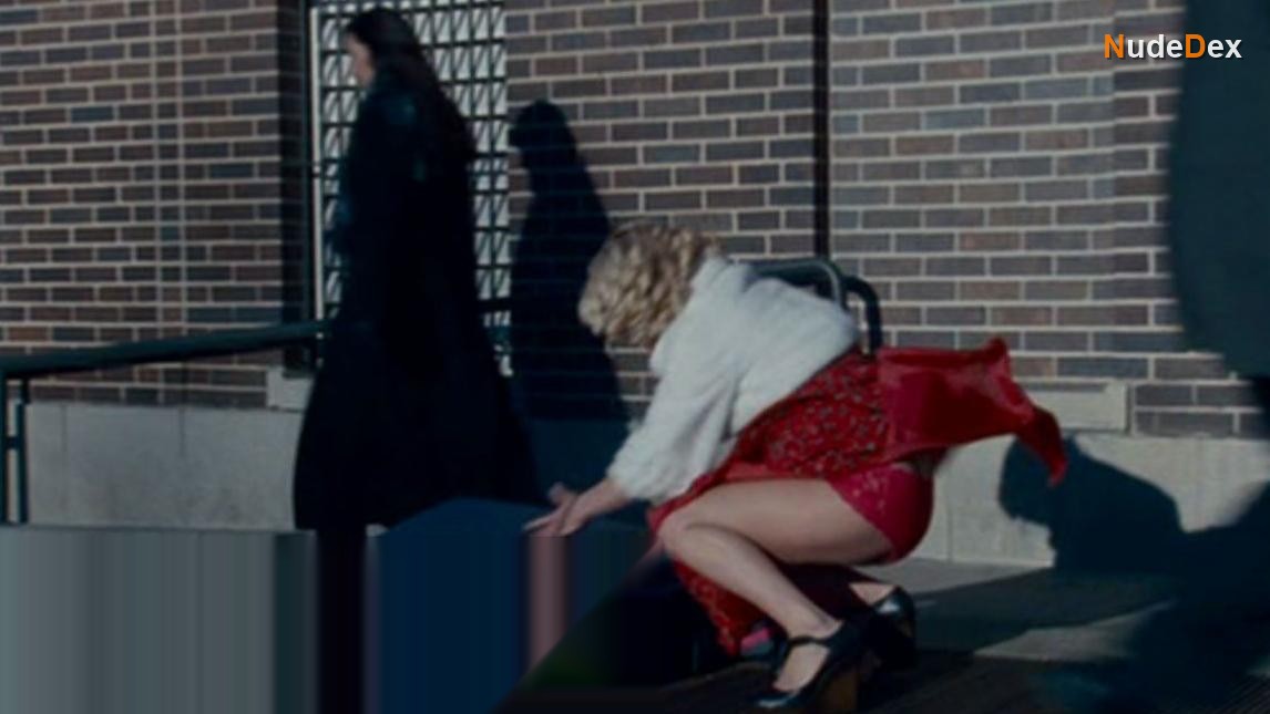 Jessica Simpson in Blonde Ambition, photo 1