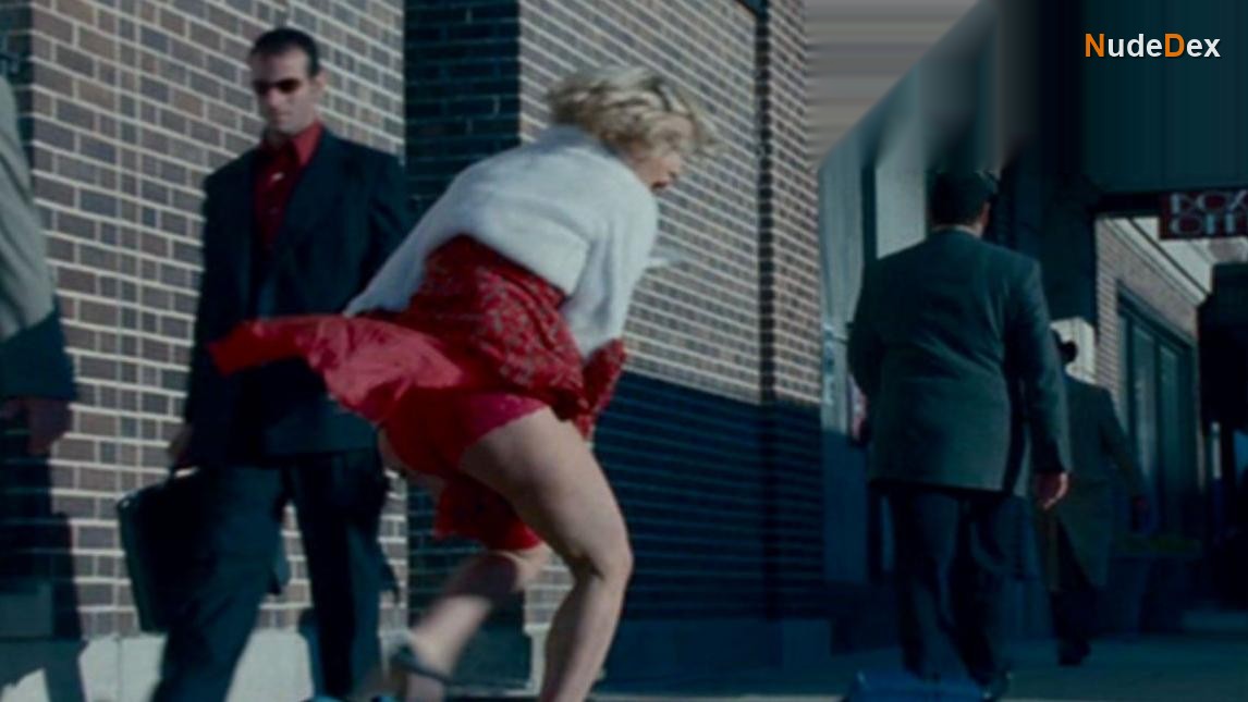 Jessica Simpson in Blonde Ambition, photo 2