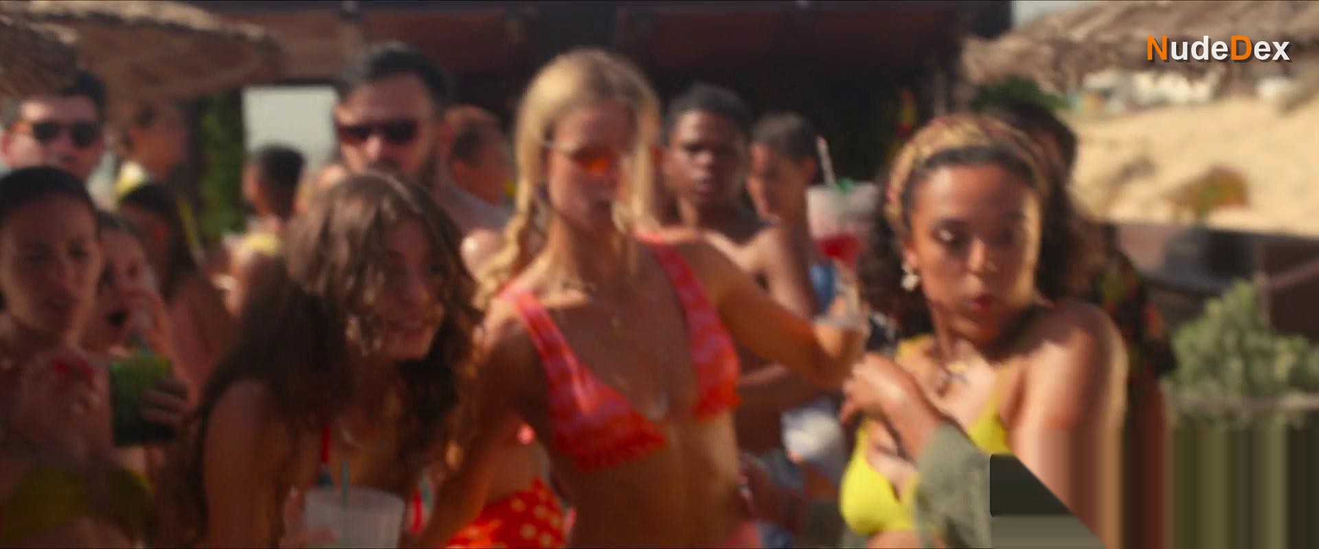 Jessica Webber in After Everything, photo 9