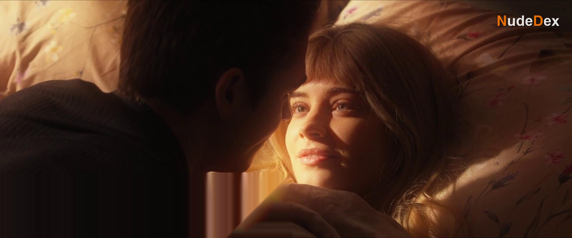 Jessica Webber in After Everything, photo 20