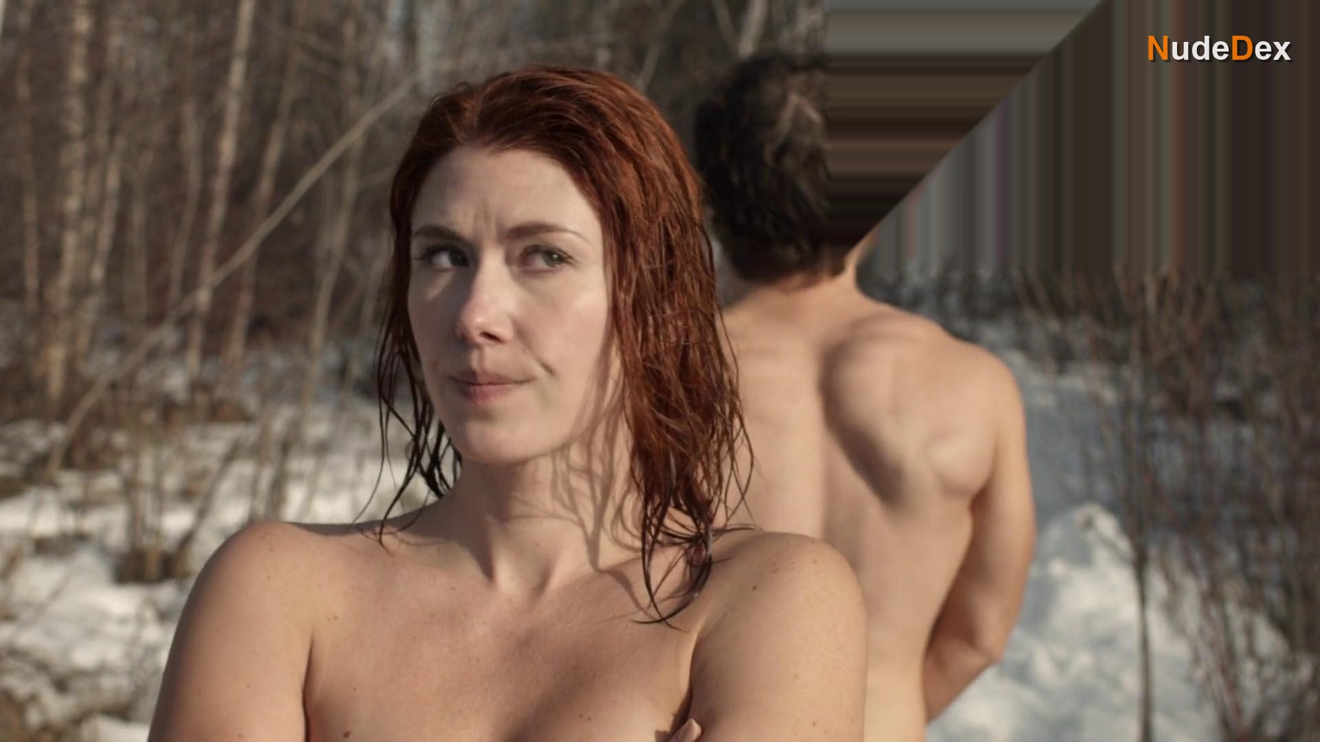 Jewel Staite in A Frosty Affair, photo 1