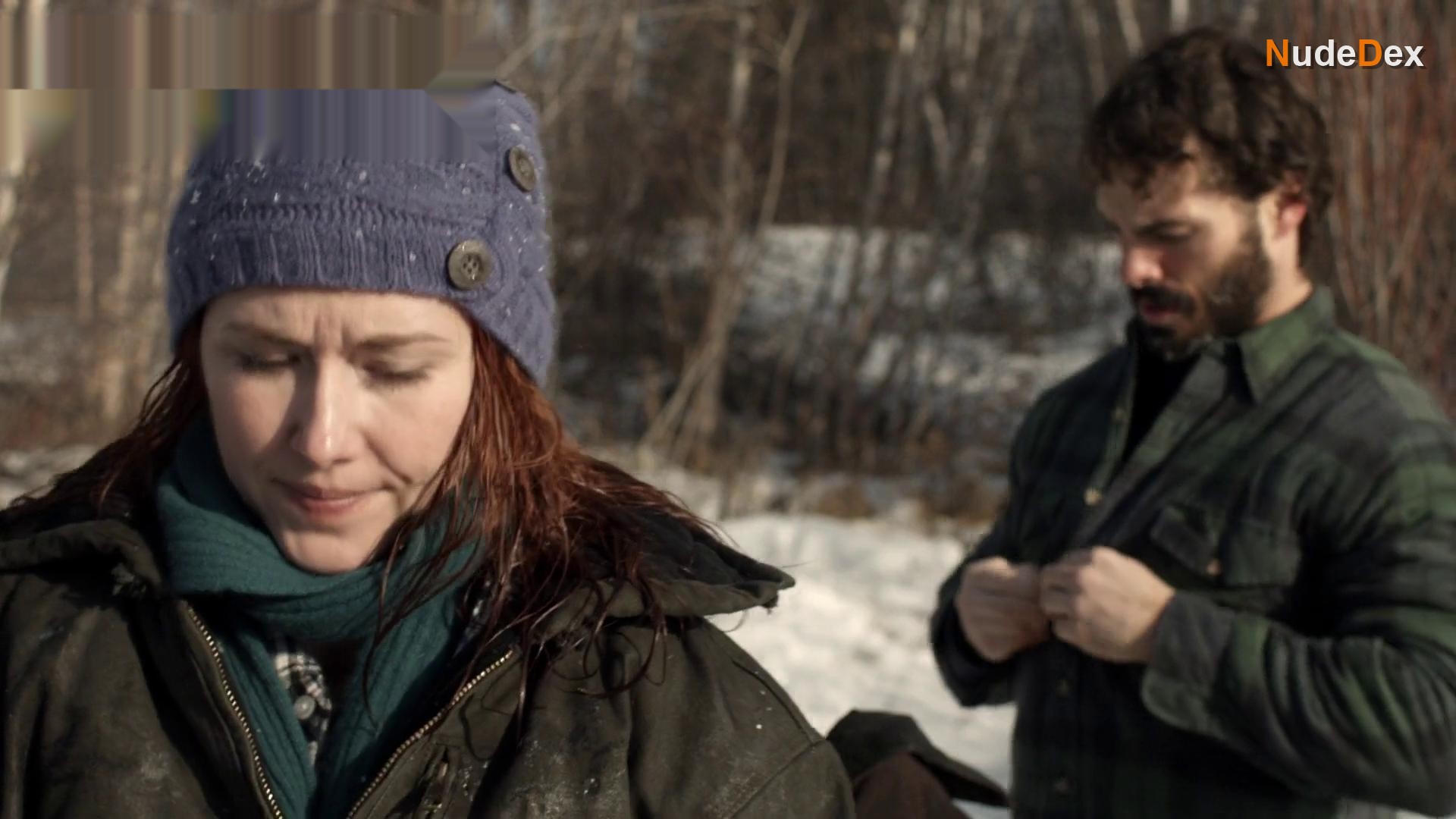 Jewel Staite in A Frosty Affair, photo 2