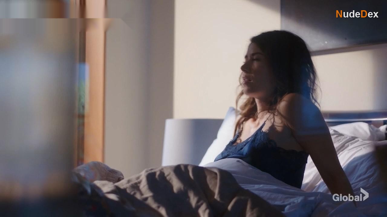 Jewel Staite in Family Law, photo 6