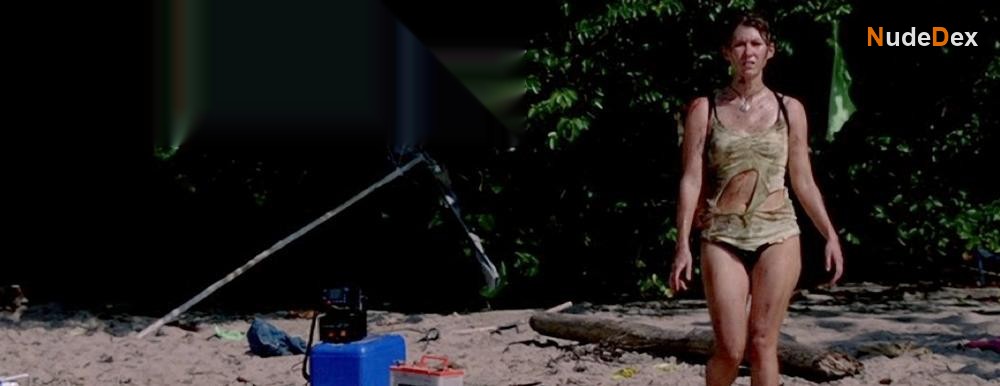 Jewel Staite in The Forgotten Ones, photo 3