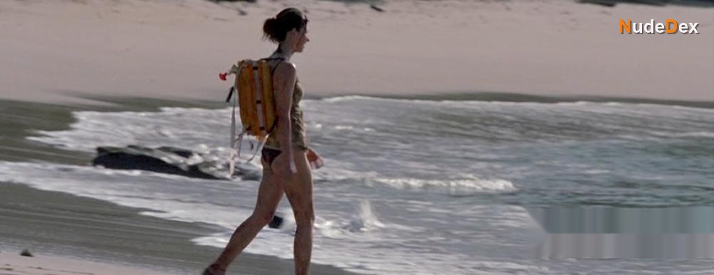 Jewel Staite in The Forgotten Ones, photo 4