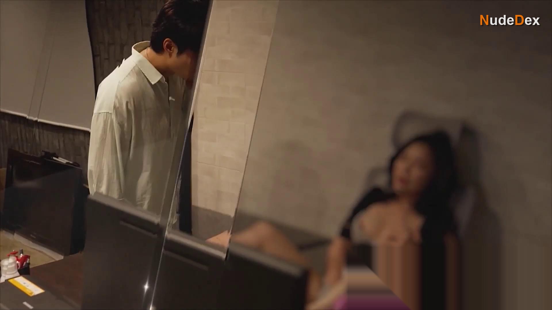 Ji Hee in Call Center Accepts Everything, photo 13