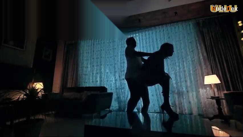 Jinnie Jaaz in Love Guru, photo 6