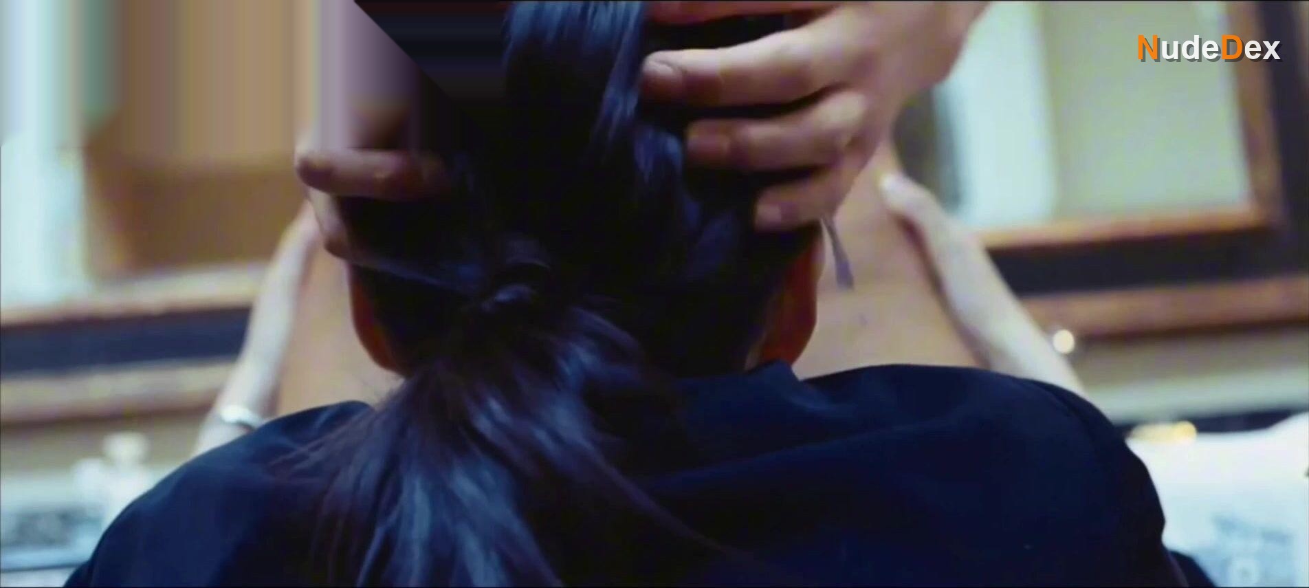 Ji Seo-yun in The Indecent Family, photo 7