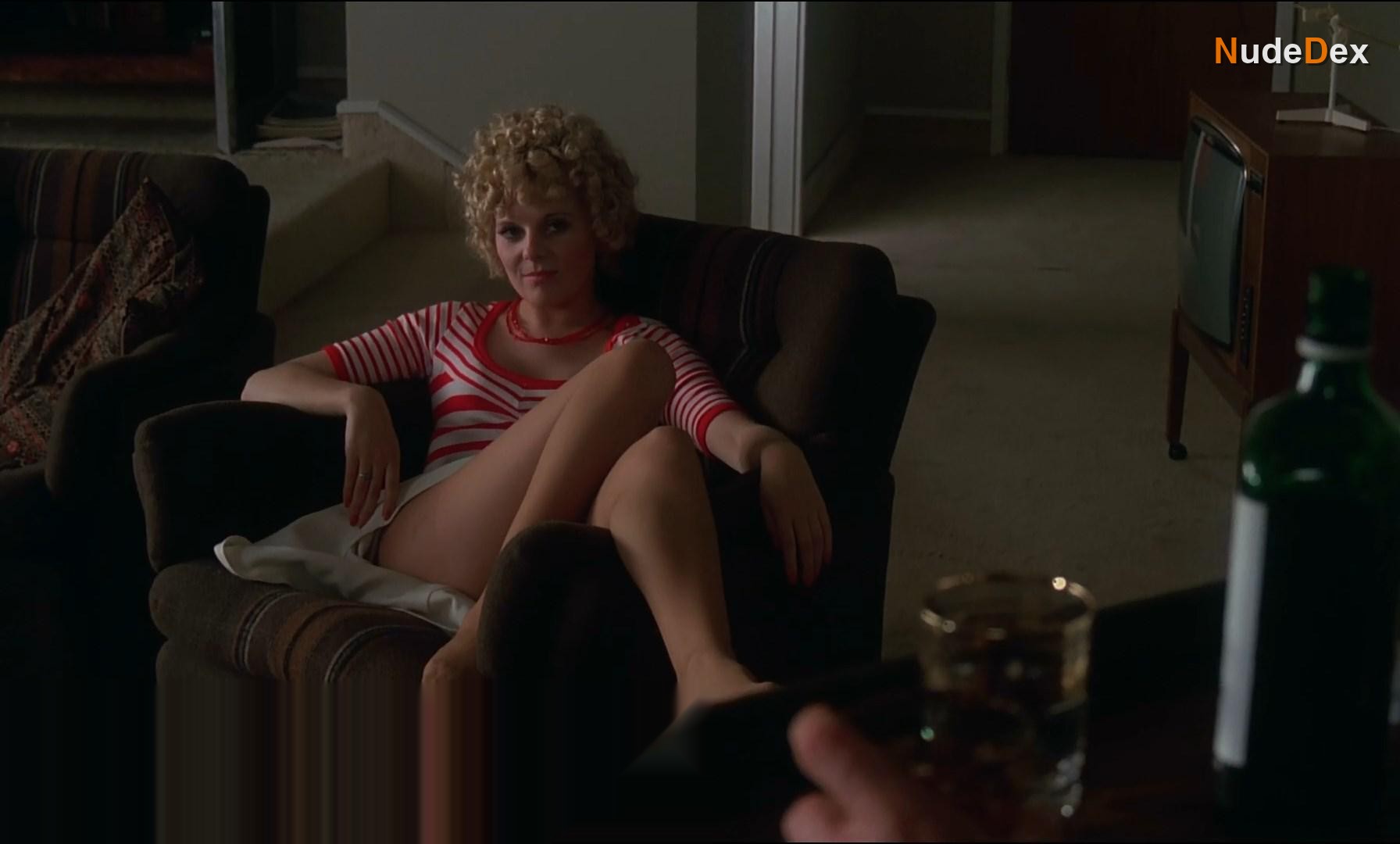 Joan Collins in Oh, Alfie!, photo 6