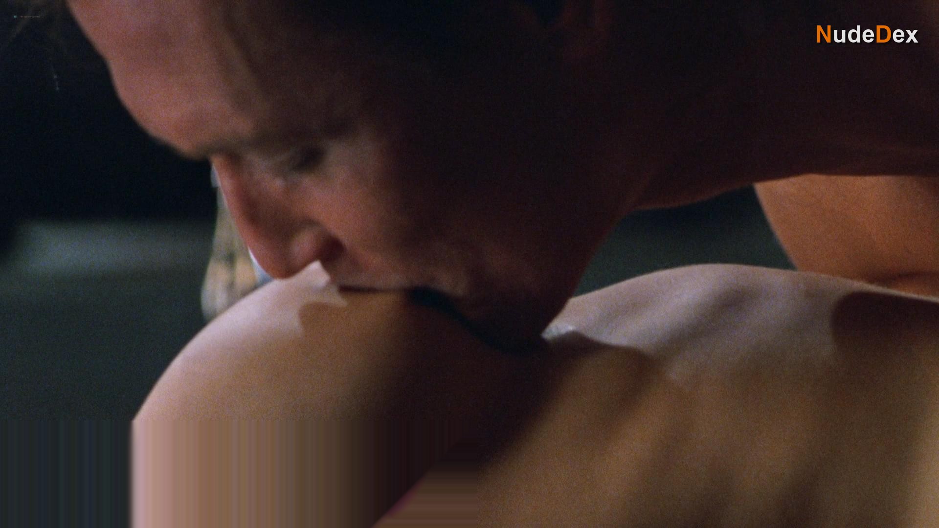 Joanna Pacula in Last Gasp, photo 7