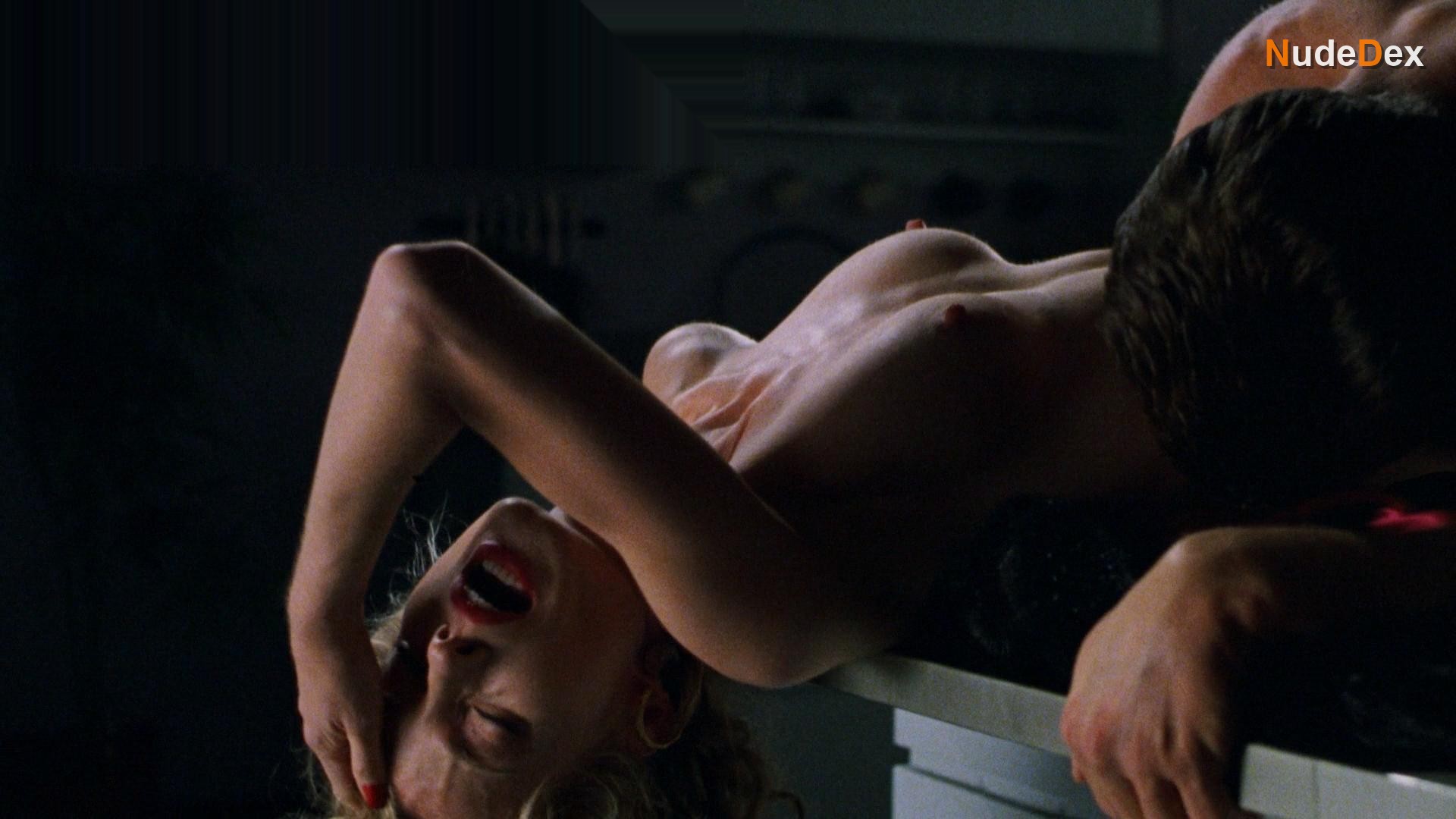 Joanna Pacula in Last Gasp, photo 19