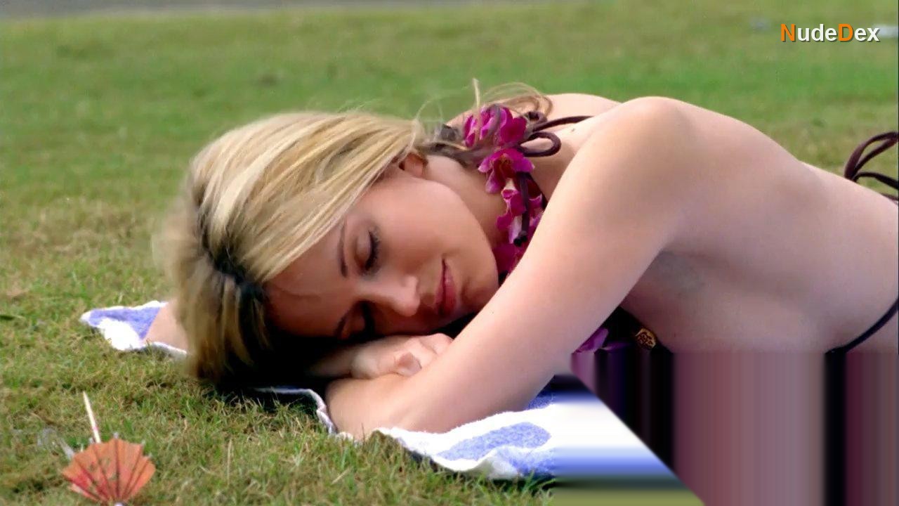 Joanna Shewfelt in Supergator, photo 1