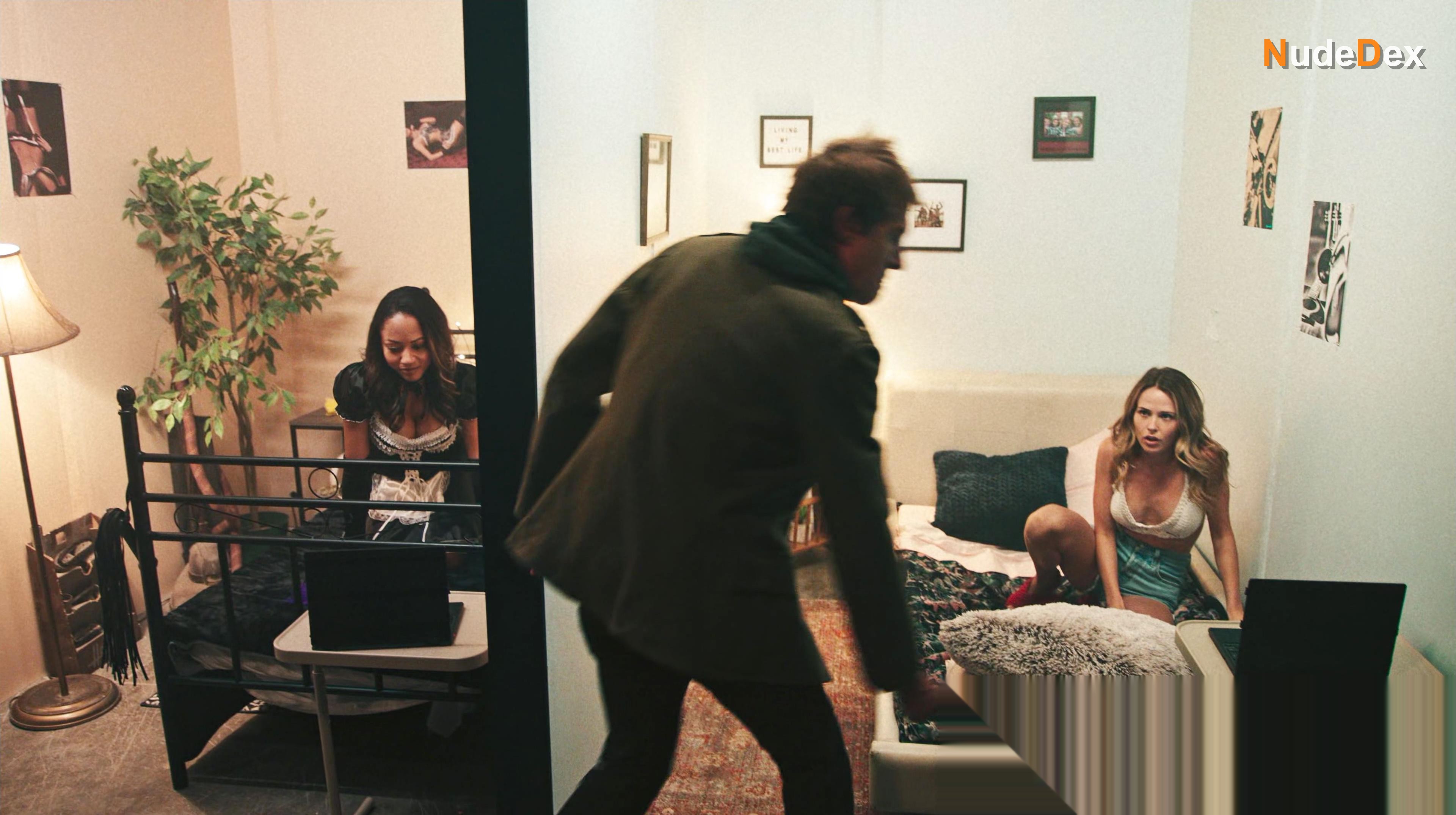 Jocelyn Hudon in Sniper: Rogue Mission, photo 21