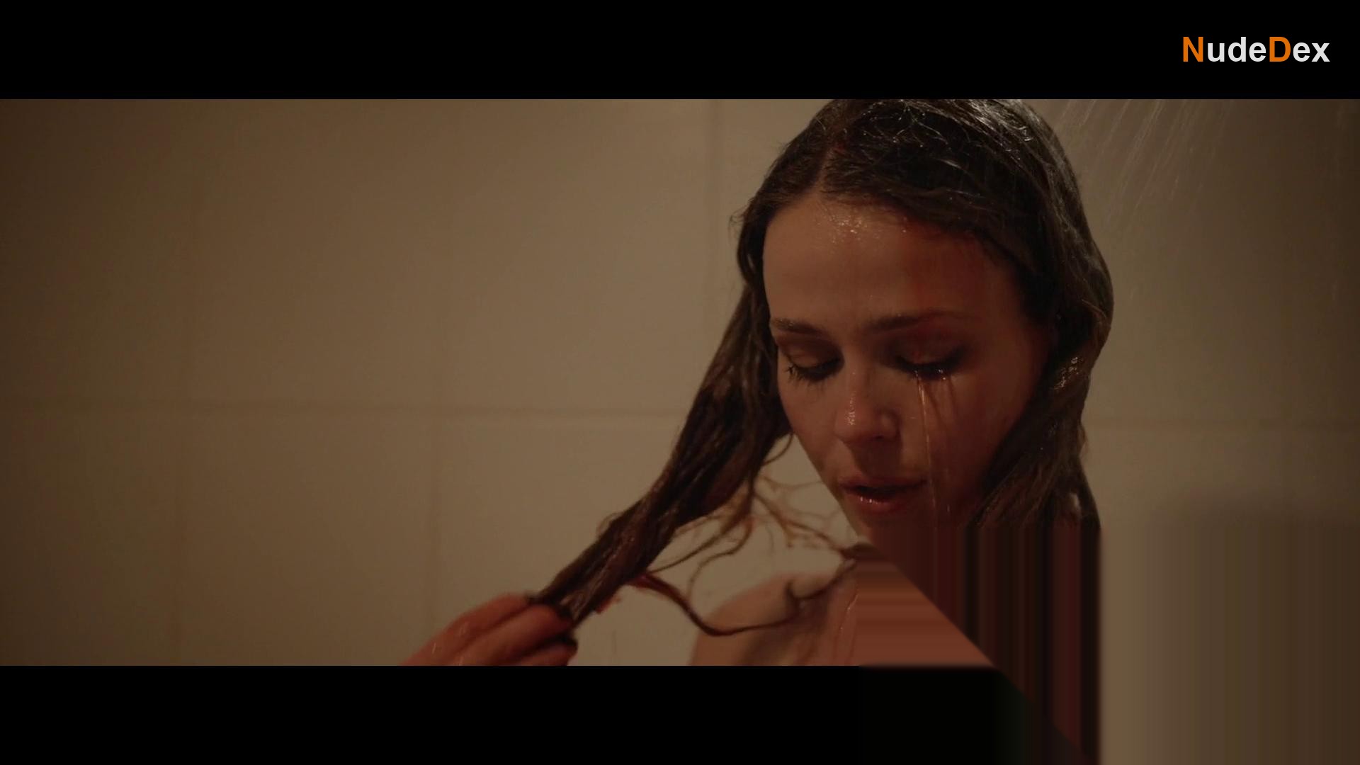 Jocelyn Hudon in V For Vengeance, photo 8