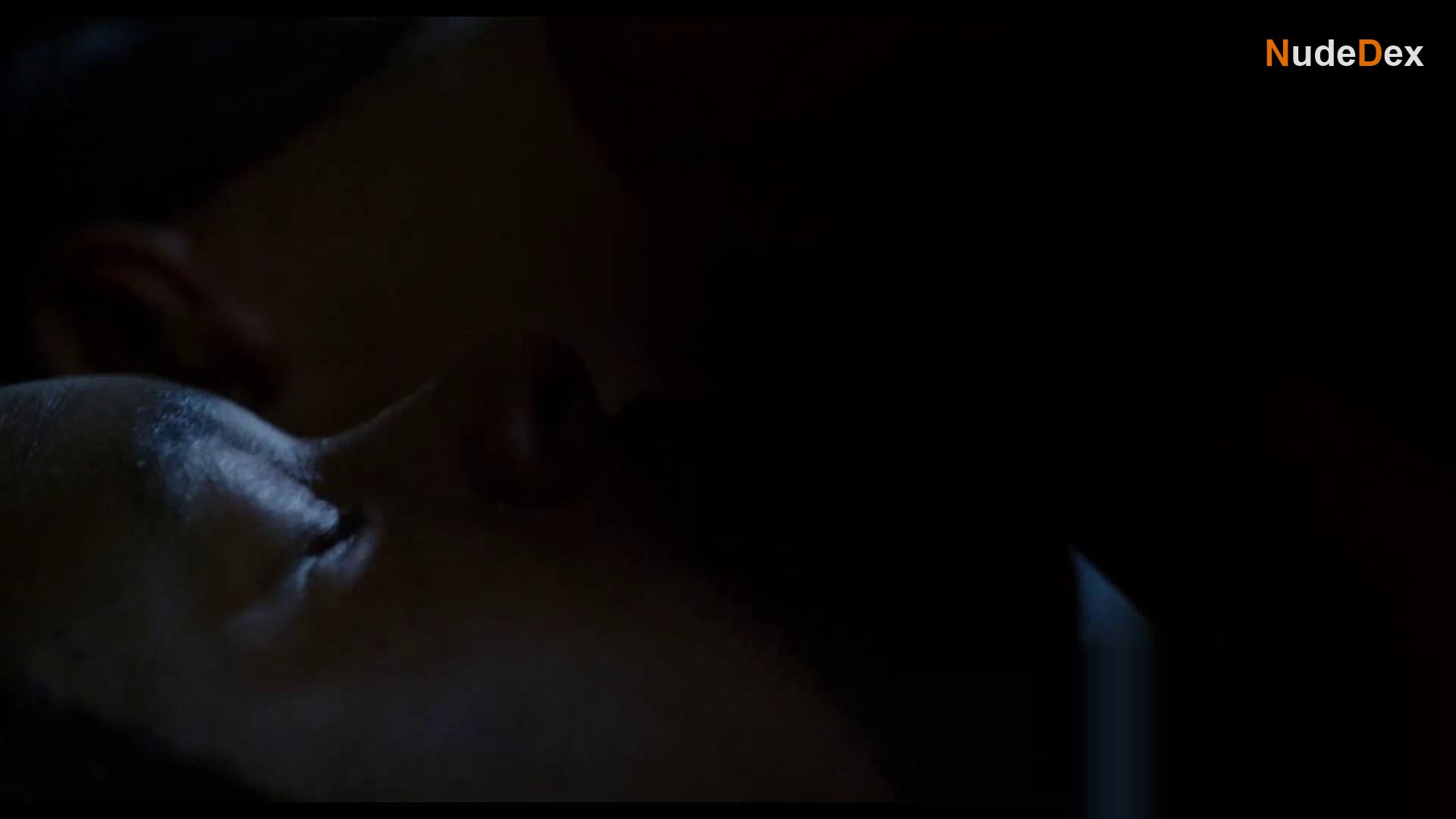 Jocelyn Jee Esien in Babymother, photo 7