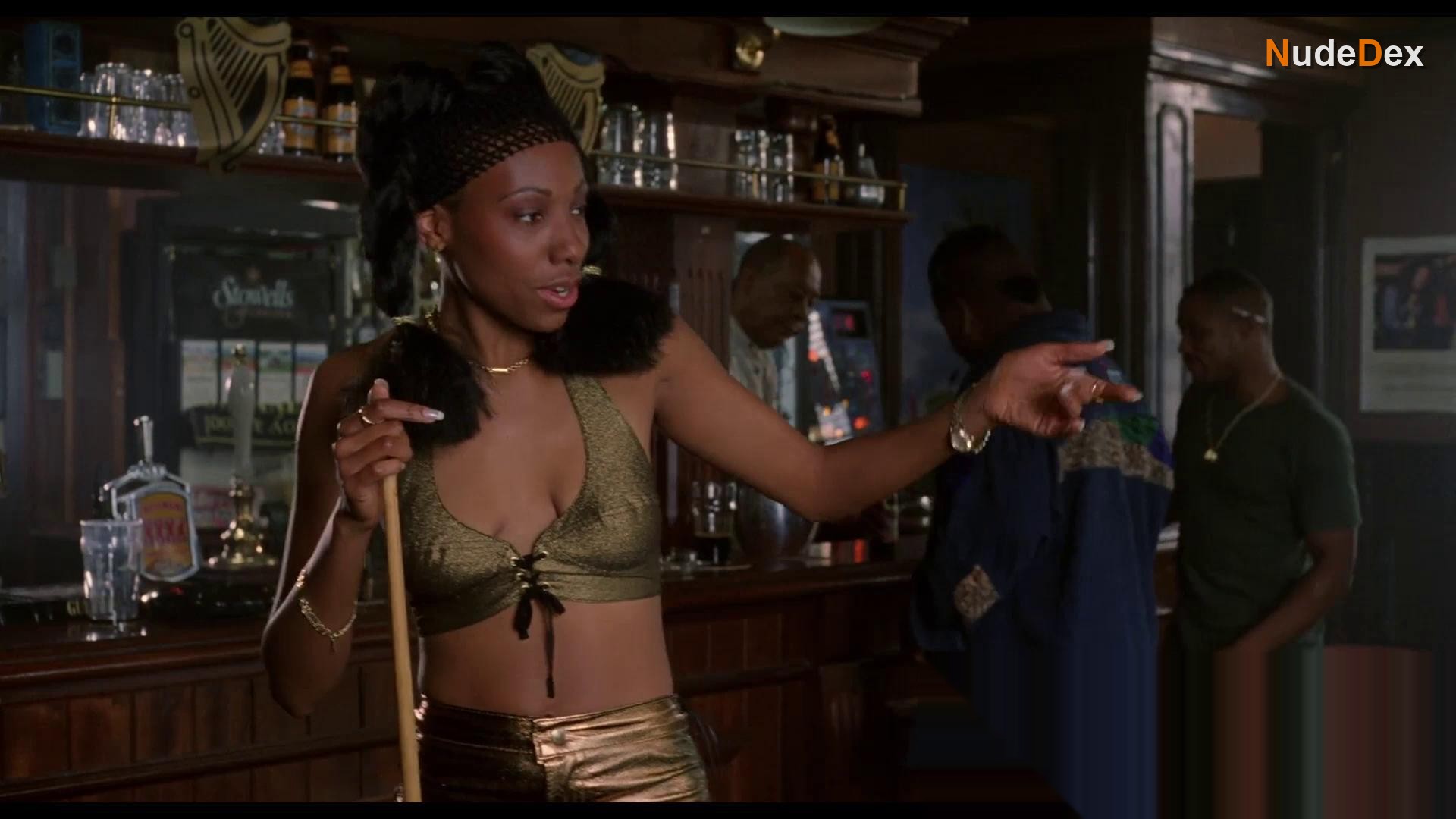 Jocelyn Jee Esien in Babymother, photo 9