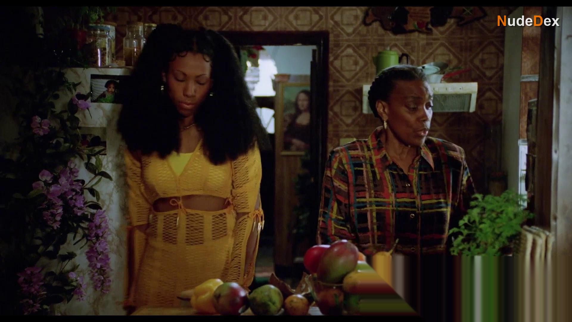 Jocelyn Jee Esien in Babymother, photo 12