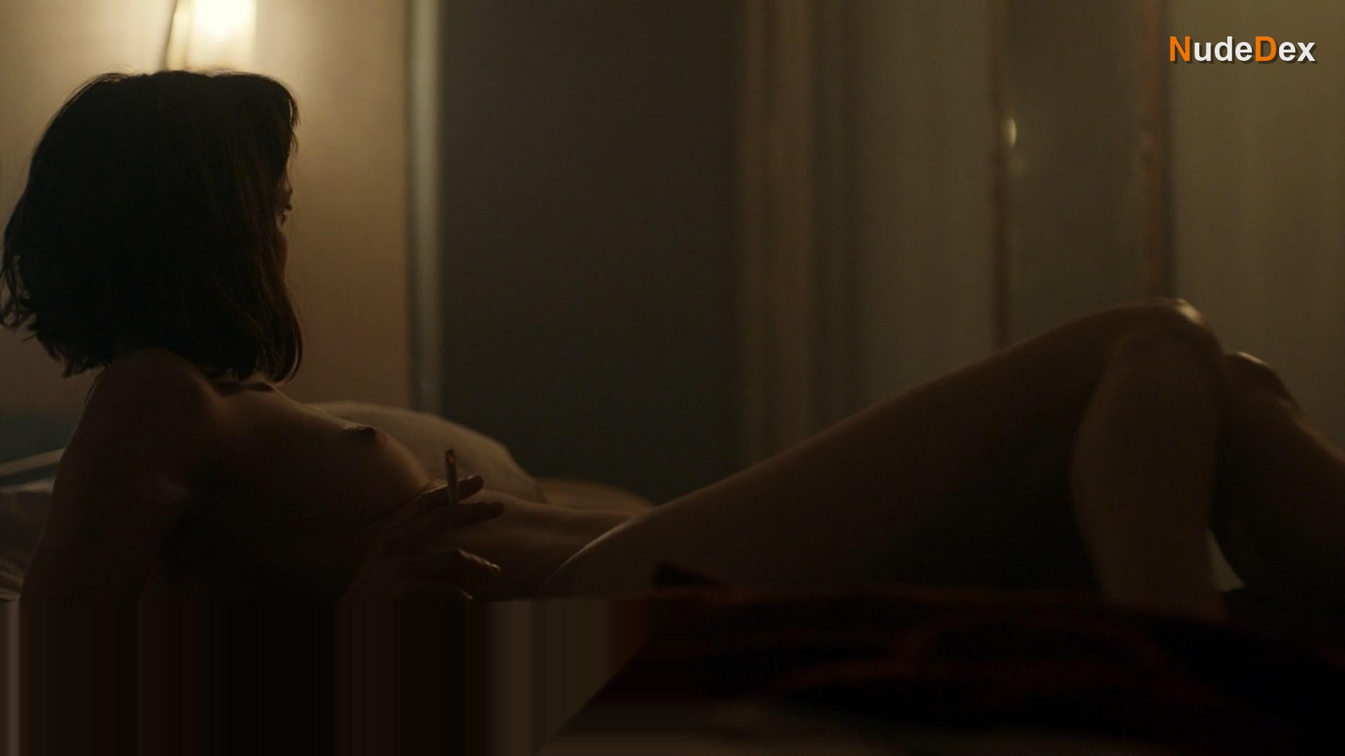 Jodi Balfour in Rellik, photo 4