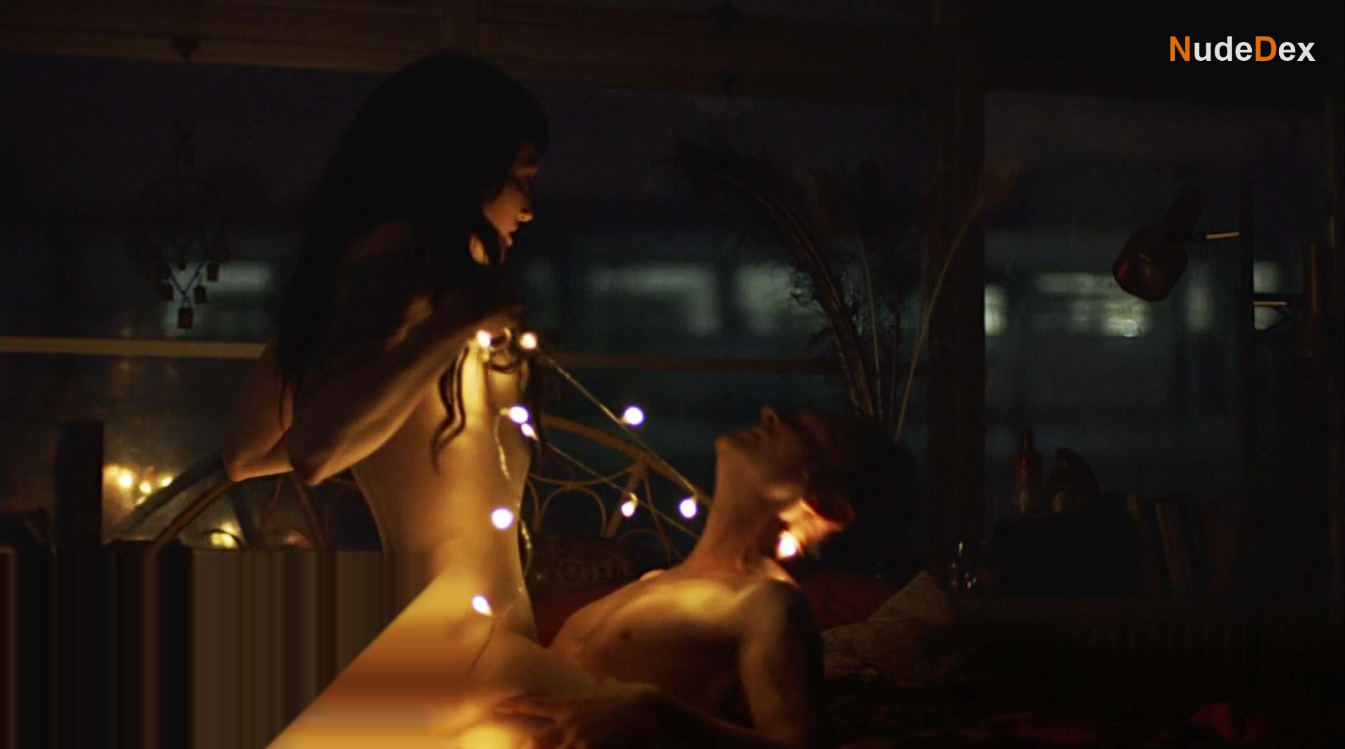 Jodi Balfour in Rellik, photo 17