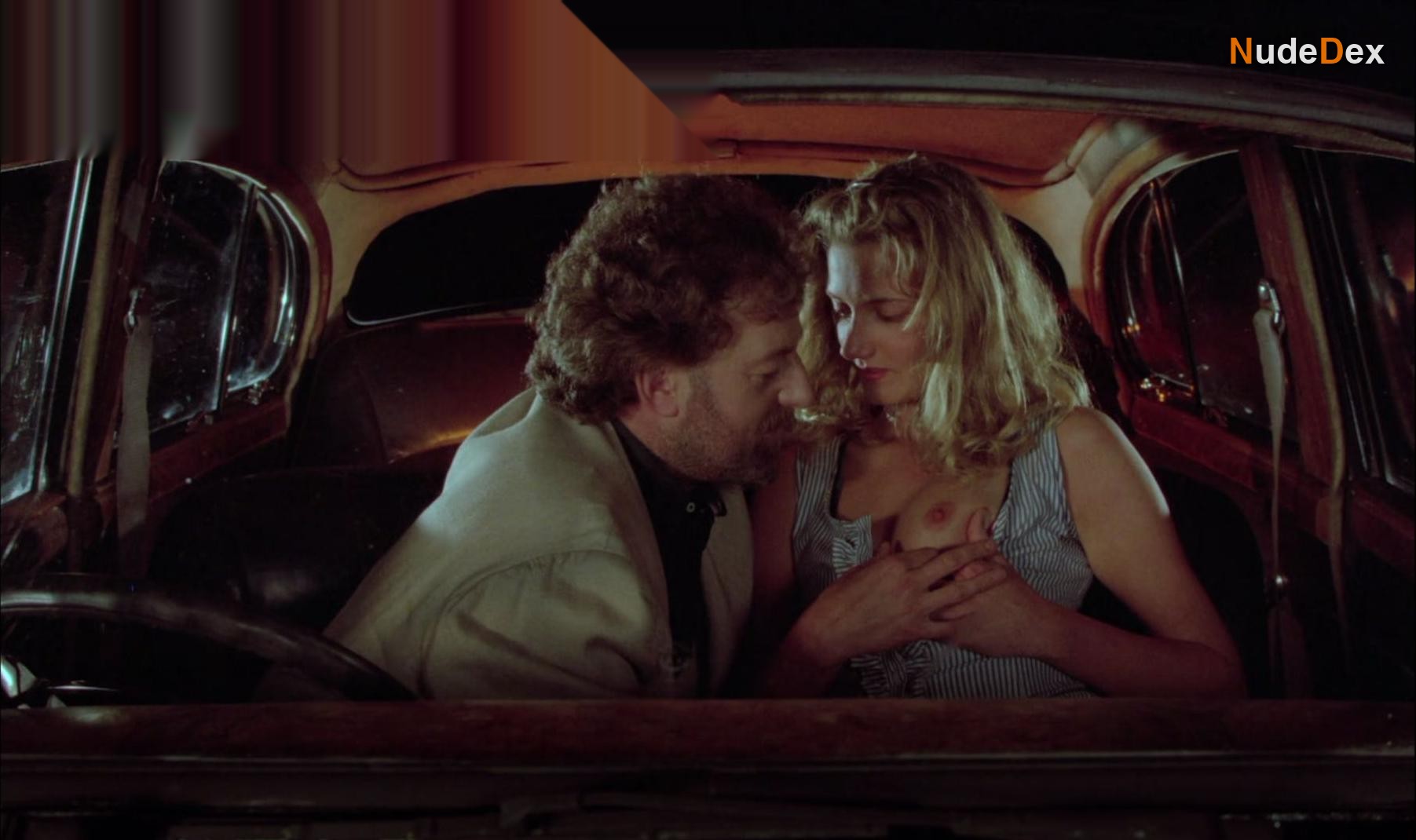 Joely Richardson in Drowning By Numbers, photo 1