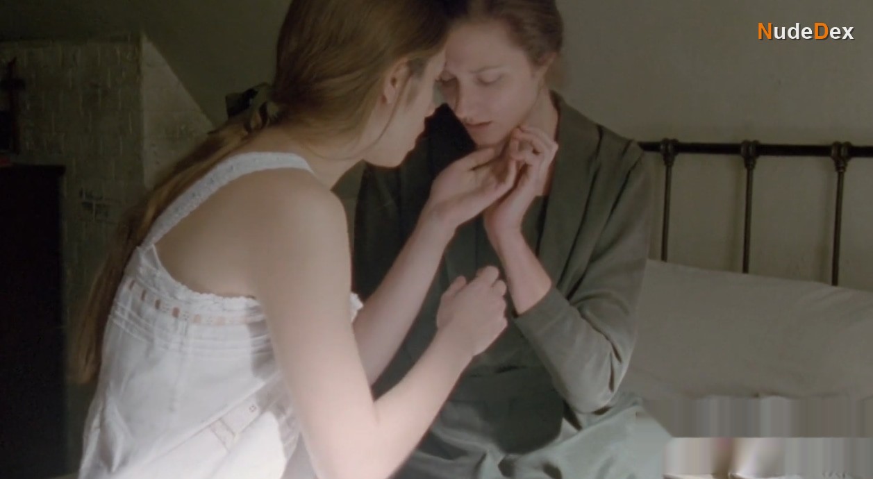 Joely Richardson in Sister My Sister, photo 5