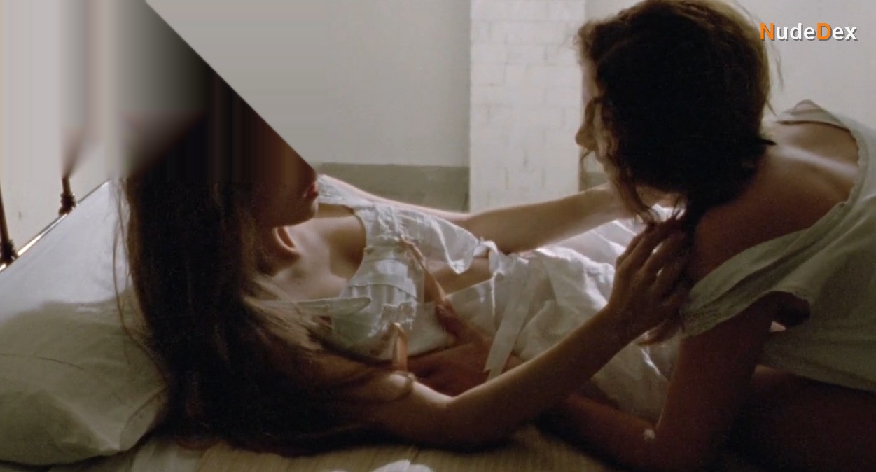Joely Richardson in Sister My Sister, photo 6
