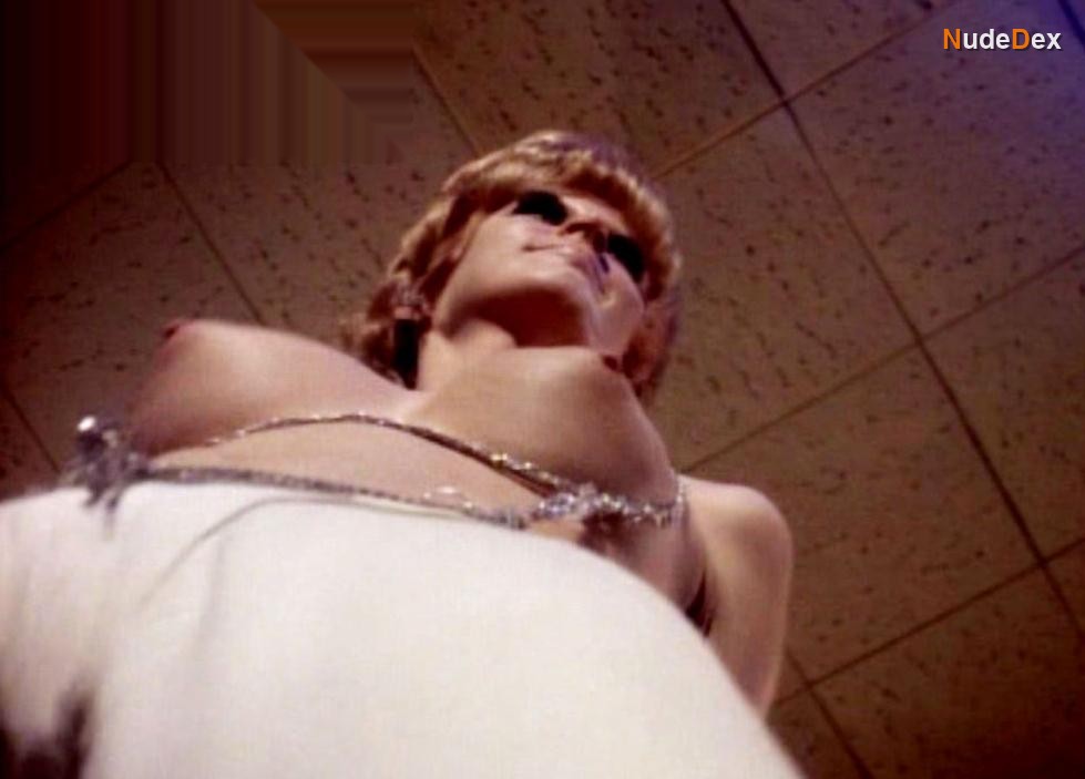 Joey Duprez in Finders Keepers Lovers Weepers, photo 1