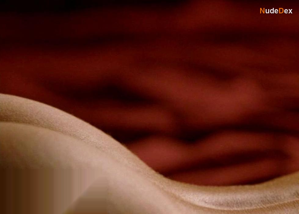 Jolene Blalock in Slow Burn, photo 3