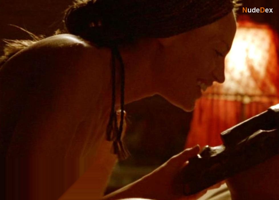 Jolene Blalock in Slow Burn, photo 5